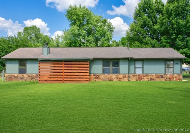 Homes for sale in Broken Arrow, OK | 11045 S 250th East Ave, Broken Arrow, OK 74014 | MLS# 2622879