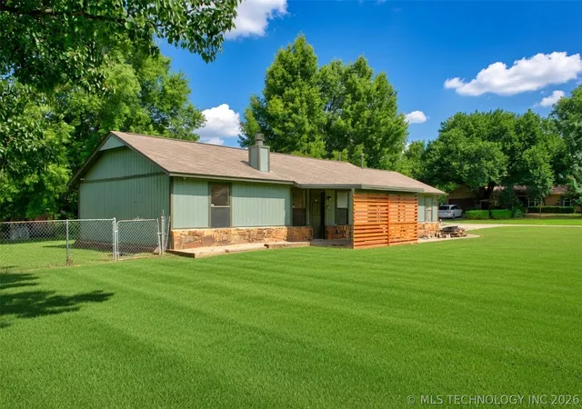 Homes for sale in Broken Arrow, OK | 11045 S 250th East Ave, Broken Arrow, OK 74014 | MLS# 2622879