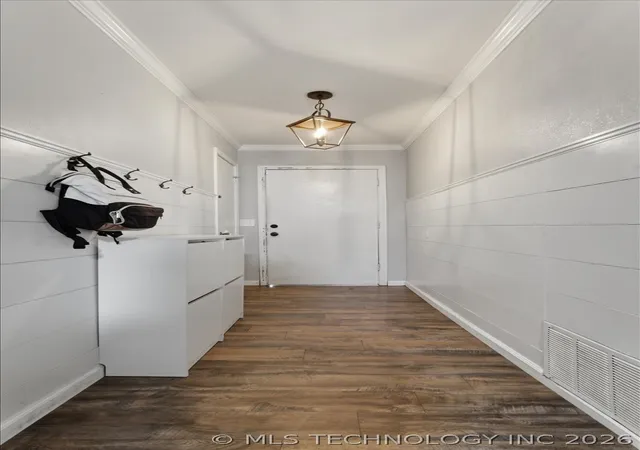 Photo 3 of Single family home for sale at 1104 W Delmar St, Broken Arrow, OK 74012 | MLS# 2622886 | Listing updated on 2026-08-20