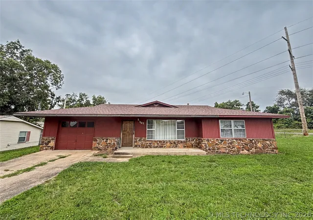 Photo 1 of Sale Pending at 1102 W 1st Street, Tahlequah, OK 74464 | MLS# 2622896 | Listing updated on 2026-08-24