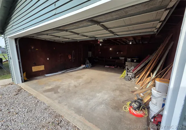 Homes for sale in Oologah, OK | 216 N Pine St, Oologah, OK 74053 | MLS# 2622790