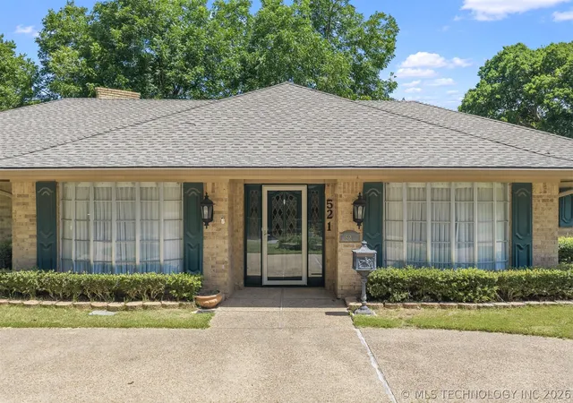Homes for sale in Marietta, OK | 521 Circle Dr, Marietta, OK 73448 | MLS# 2622063