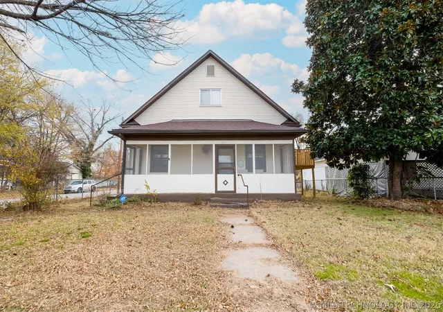 Homes for sale in Okmulgee, OK | 901 S Florida Ave, Okmulgee, OK 74447 | MLS# 2622955