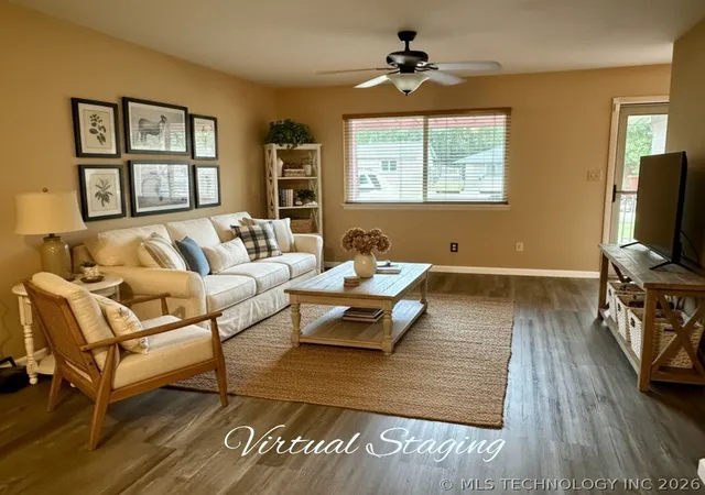 Photo 3 of Single family home for sale at 420 S Hickory Pl, Broken Arrow, OK 74012 | MLS# 2622960 | Listing updated on 2026-08-28