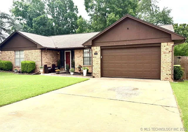 2nd image of 2513 Foliage, Ada, OK 74820 | MLS# 2622835