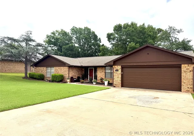 Homes for sale in Ada, OK | 2513 Foliage, Ada, OK 74820 | MLS# 2622835