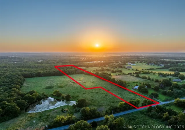 Homes for sale in Chelsea, OK | 5 S 4240 Rd, Chelsea, OK 74016 | MLS# 2621546