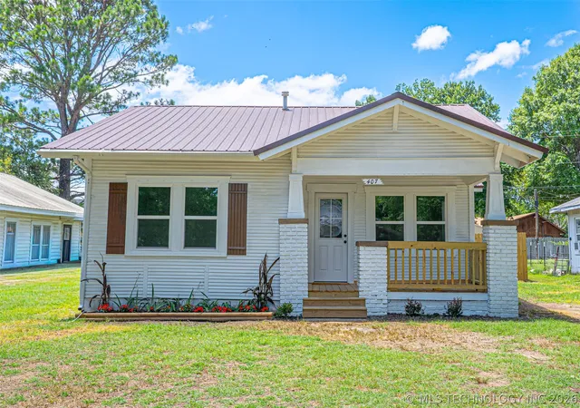 2nd image of 407 S 8th, Okemah, OK 74859 | MLS# 2622399