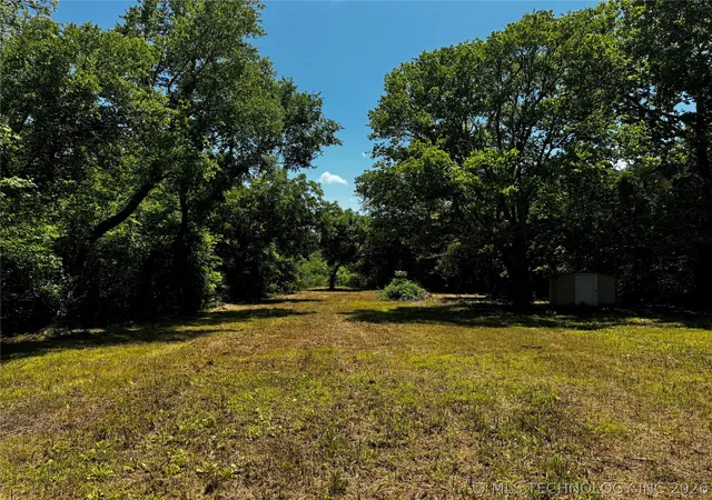 1st image of 606 W 15th St, Tishomingo, OK 73460 | MLS# 2622839