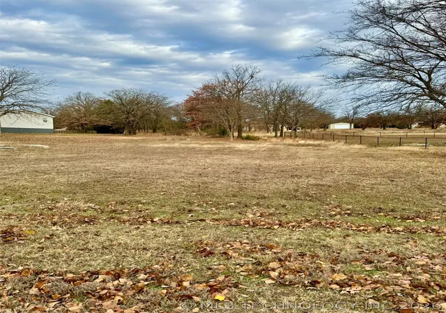 Homes for sale in Porum, OK | 11 E 1147 Rd, Porum, OK 74455 | MLS# 2623007