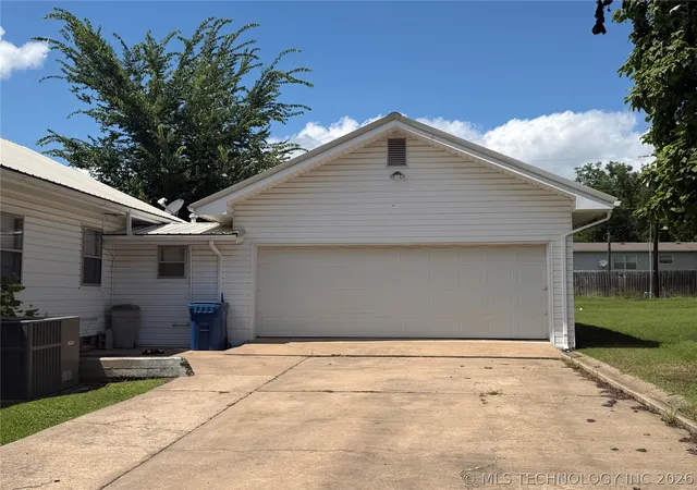 Photo 2 of Single family home for sale at 501 E Ada, Wilburton, OK 74578 | MLS# 2623013 | Listing updated on 2026-08-20
