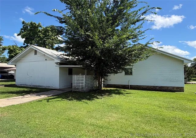 Photo 3 of Single family home for sale at 501 E Ada, Wilburton, OK 74578 | MLS# 2623013 | Listing updated on 2026-08-20
