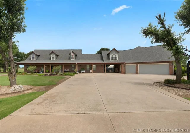 Homes for sale in Collinsville, OK | 14527 N 154th Eastavenue, Collinsville, OK 74021 | MLS# 2622315