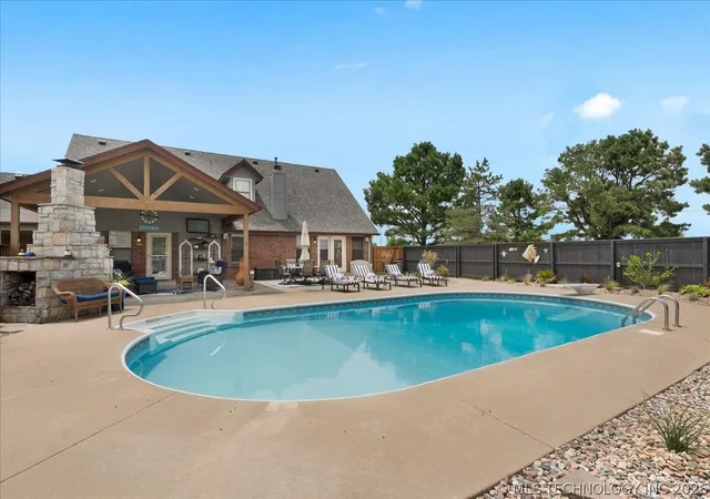 Homes for sale in Collinsville, OK | 14527 N 154Th Eastavenue, Collinsville, OK 74021 | MLS# 2622315