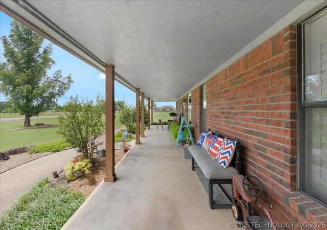 Homes for sale in Collinsville, OK | 14527 N 154Th Eastavenue, Collinsville, OK 74021 | MLS# 2622315