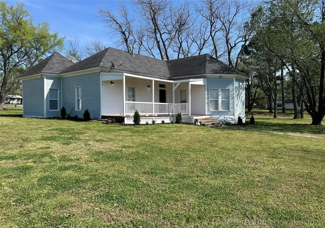 Photo 2 of Single family home for sale at 406 Creek Ave, Fort Gibson, OK 74434 | MLS# 2623049 | Listing updated on 2026-08-21
