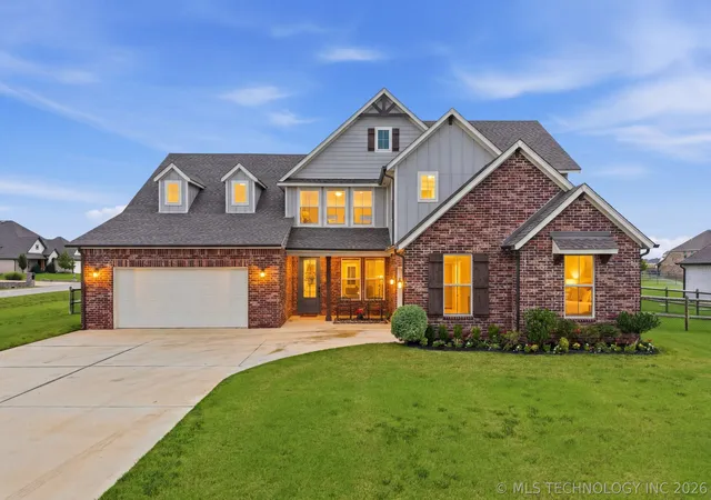 Homes for sale in Glenpool, OK | 117 W 168th St S, Glenpool, OK 74033 | MLS# 2622573