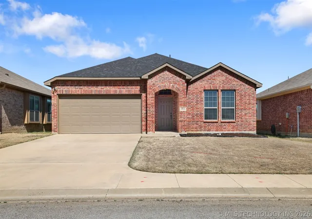 Homes for sale in Calera, OK | 84 Tallgrass St, Calera, OK 74730 | MLS# 2623058