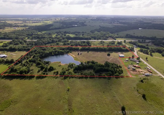 2nd image of 843 Gary Ln, Calera, OK 74730 | MLS# 2622924