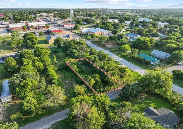 Homes for sale in Healdton, OK | 9 Kewanee St, Healdton, OK 73438 | MLS# 2623091