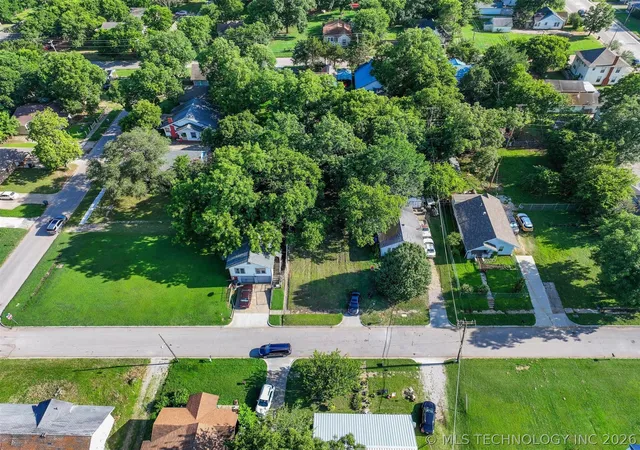 3rd image of 18 8Th Ave Ne, Ardmore, OK 73401 | MLS# 2623065