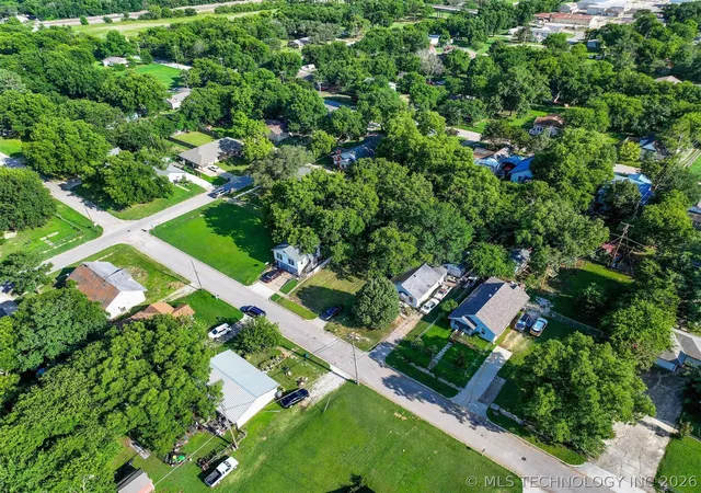 5th image of 18 8Th Ave Ne, Ardmore, OK 73401 | MLS# 2623065