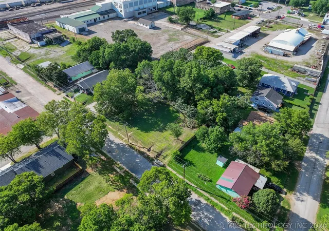 Photo 4 of Land for sale at 407 1st Avenue SE, Ardmore, OK 73401 | MLS# 2623070 | Listing updated on 2026-06-30