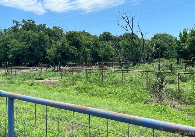 Homes for sale in Coalgate, OK | 38743 County Road 1670 Road, Coalgate, OK 74538 | MLS# 2623126
