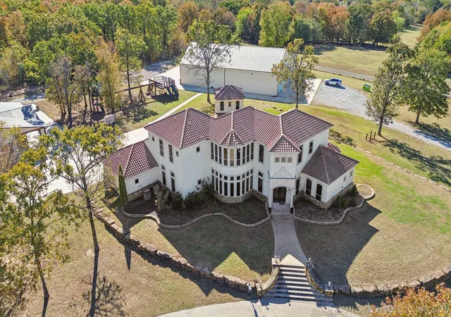 2nd image of 18342 S 132nd Eastavenue, Bixby, OK 74008 | MLS# 2623140