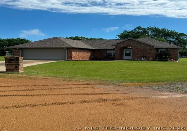 Photo 4 of Single family home for sale at 106 Bo, Durant, OK 74701 | MLS# 2623135 | Listing updated on 2026-08-20