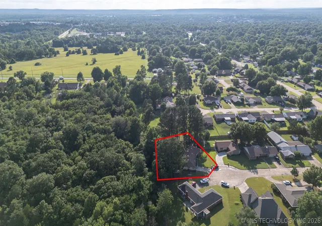 29th image of 910 Cardinal Ln, Okmulgee, OK 74447 | MLS# 2623152