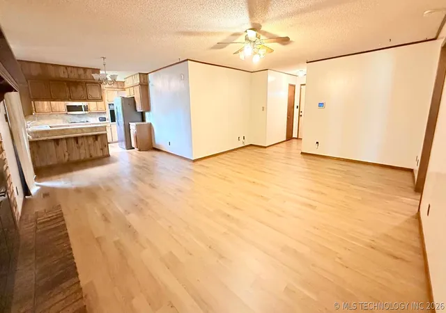 Homes for sale in Henryetta, OK | 305 E Barclay St, Henryetta, OK 74437 | MLS# 2622532