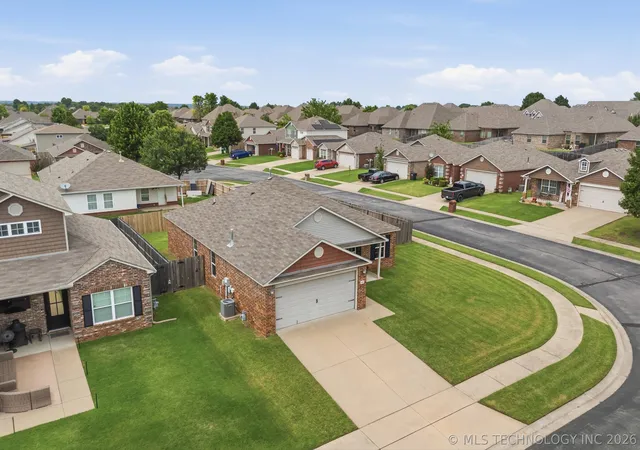 Homes for sale in Bixby, OK | 4681 E 148Th Pl S, Bixby, OK 74008 | MLS# 2622562