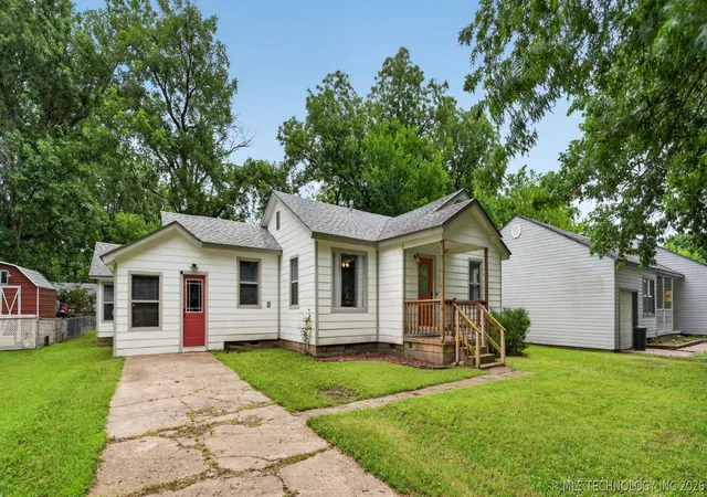 Homes for sale in Pryor, OK | 319 N Rowe, Pryor, OK 74361 | MLS# 2623066