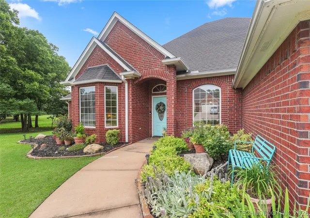 3rd image of 828 Sunset Ct, Ardmore, OK 73401 | MLS# 2623192