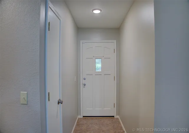 Homes for sale in Broken Arrow, OK | 1310 W Hot Springs St, Broken Arrow, OK 74011 | MLS# 2622881