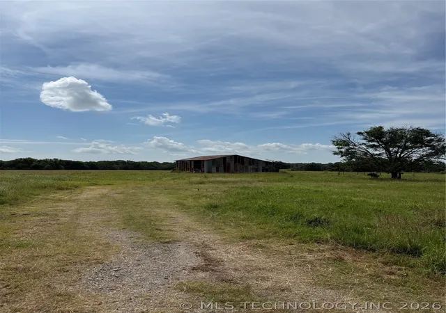 Homes for sale in Henryetta, OK | 8170 Bryant Rd, Henryetta, OK 74880 | MLS# 2623211