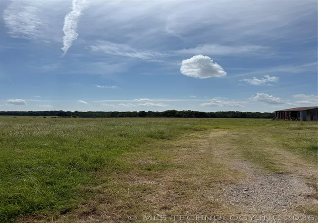 Homes for sale in Henryetta, OK | 8170 Bryant Rd, Henryetta, OK 74880 | MLS# 2623211