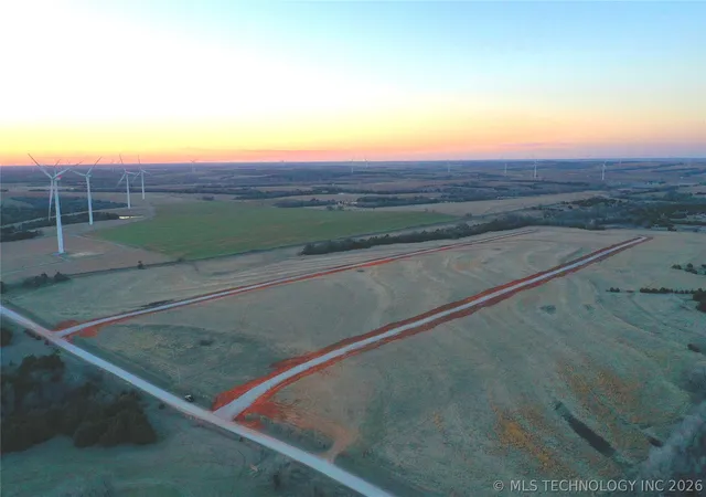 Homes for sale in Minco, OK | 33 County Road 1200, Minco, OK 73059 | MLS# 2623216