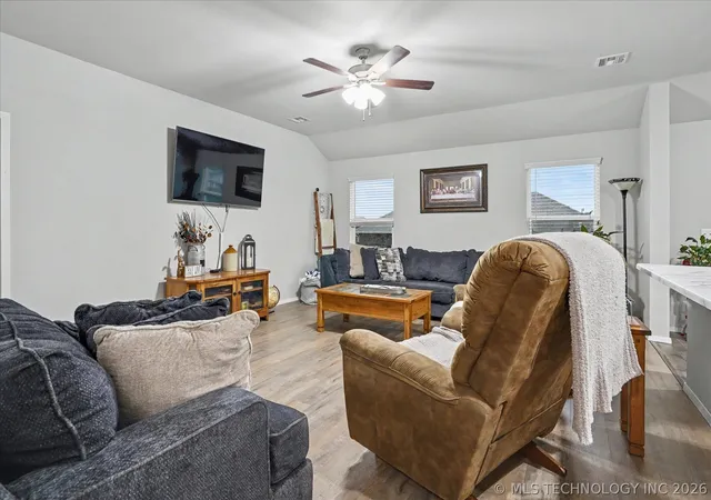 Homes for sale in Claremore, OK | 1100 W Missouri Ave, Claremore, OK 74019 | MLS# 2623086