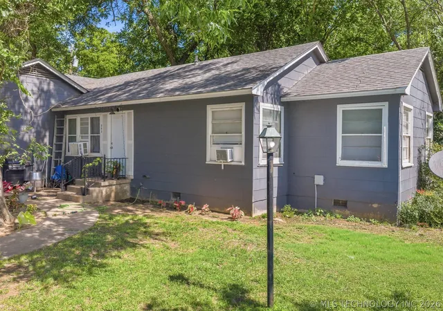 Homes for sale in Ardmore, OK | 303 10Th Nw, Ardmore, OK 73401 | MLS# 2623251