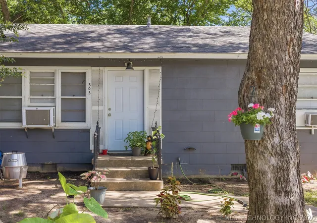 Homes for sale in Ardmore, OK | 303 10Th Nw, Ardmore, OK 73401 | MLS# 2623251