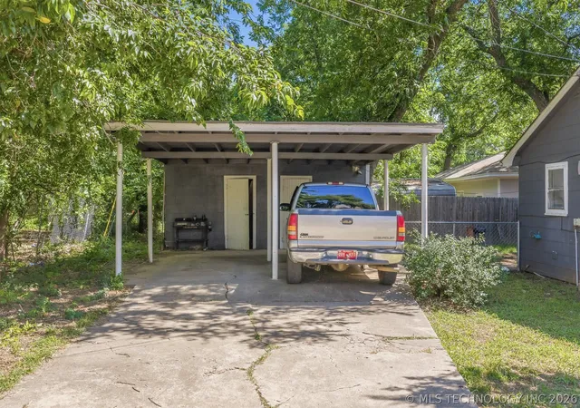 Homes for sale in Ardmore, OK | 303 10Th Nw, Ardmore, OK 73401 | MLS# 2623251