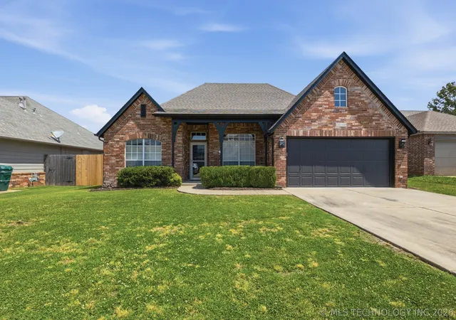 Photo 1 of Sale Pending at 20109 E 37th Place S, Broken Arrow, OK 74014 | MLS# 2623268 | Listing updated on 2026-08-20