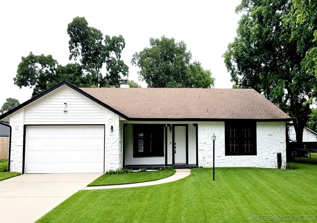 Photo 1 of Single family home for sale at 9131 E 17th Street, Tulsa, OK 74112 | MLS# 2623000 | Listing updated on 2026-06-25