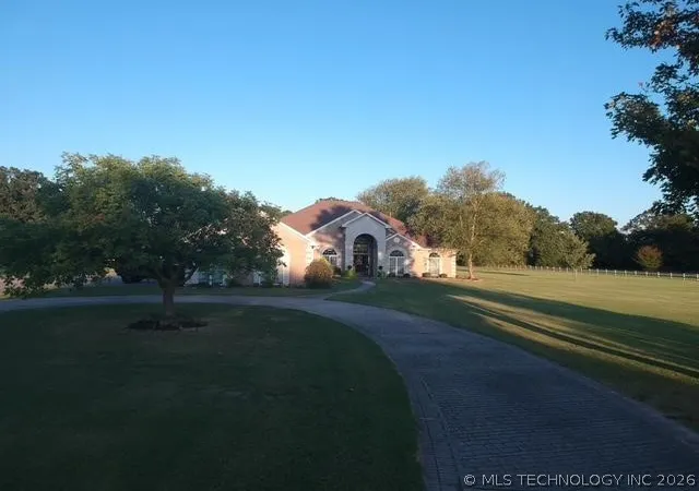 Homes for sale in Stigler, OK | 1404 N Broadway, Stigler, OK 74462 | MLS# 2623304