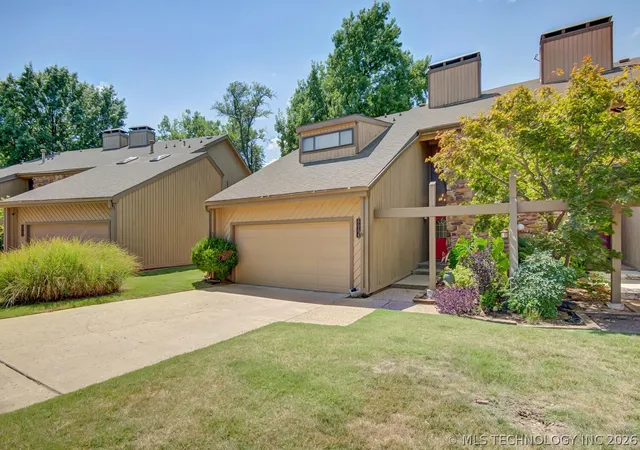 Photo 2 of Condo for sale at 6004 S Atlanta Ct #1, Tulsa, OK 74105 | MLS# 2623296 | Listing updated on 2026-08-20