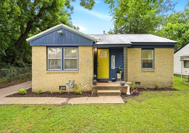 Photo 1 of Single family home for sale at 911 S Independence St, Sapulpa, OK 74066 | MLS# 2623314 | Listing updated on 2026-08-20