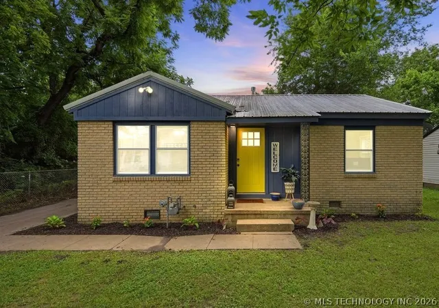 Homes for sale in Sapulpa, OK | 911 S Independence St, Sapulpa, OK 74066 | MLS# 2623314