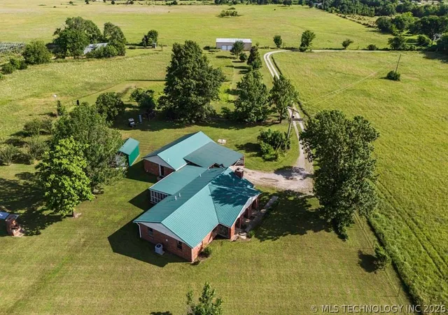 Homes for sale in Copan, OK | 1051 N Caney St E, Copan, OK 74022 | MLS# 2621459